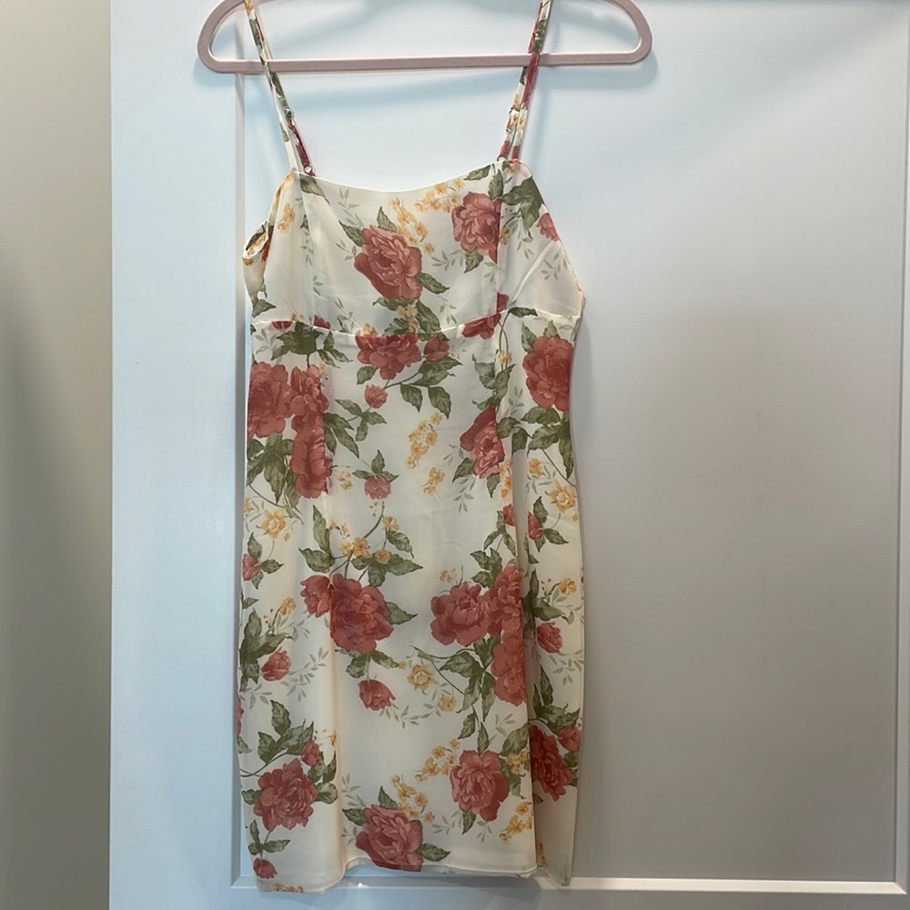 Floral printed chiffon mini dress